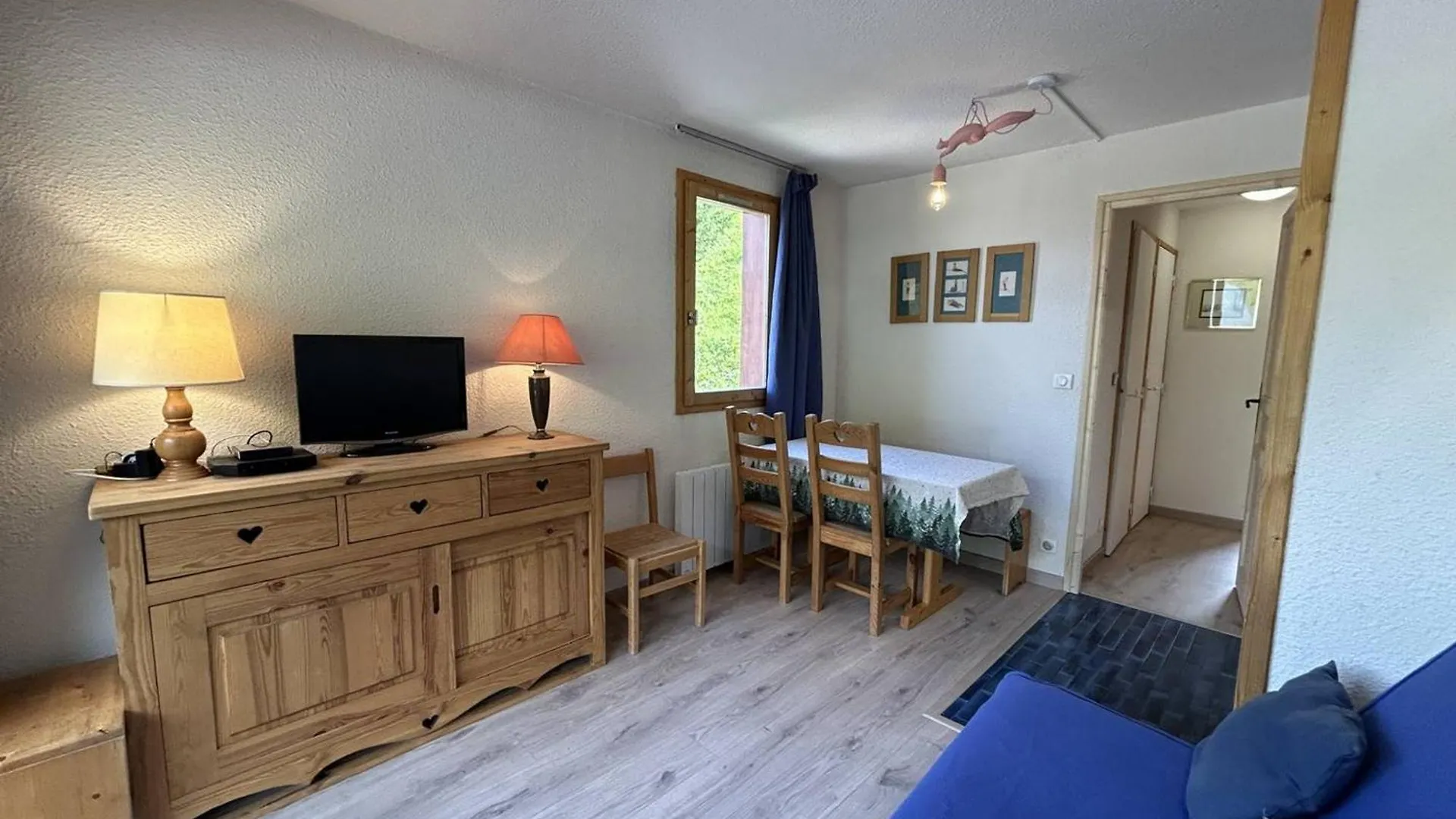 Charmant 2 Pieces A Meribel Avec Balcon Et Wifi, Pieds Des Pistes - Fr-1-355-260 Les Allues 0*,